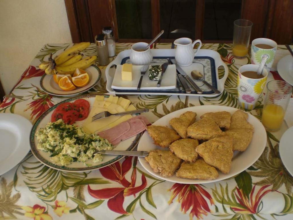 Gemini House Bed & Breakfast Крайст Чърч Екстериор снимка